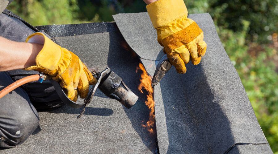 Professional gutter cleaning in Fortuna, ND